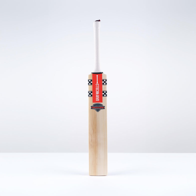 NEOCORE 500 Cricket Bat - Adult