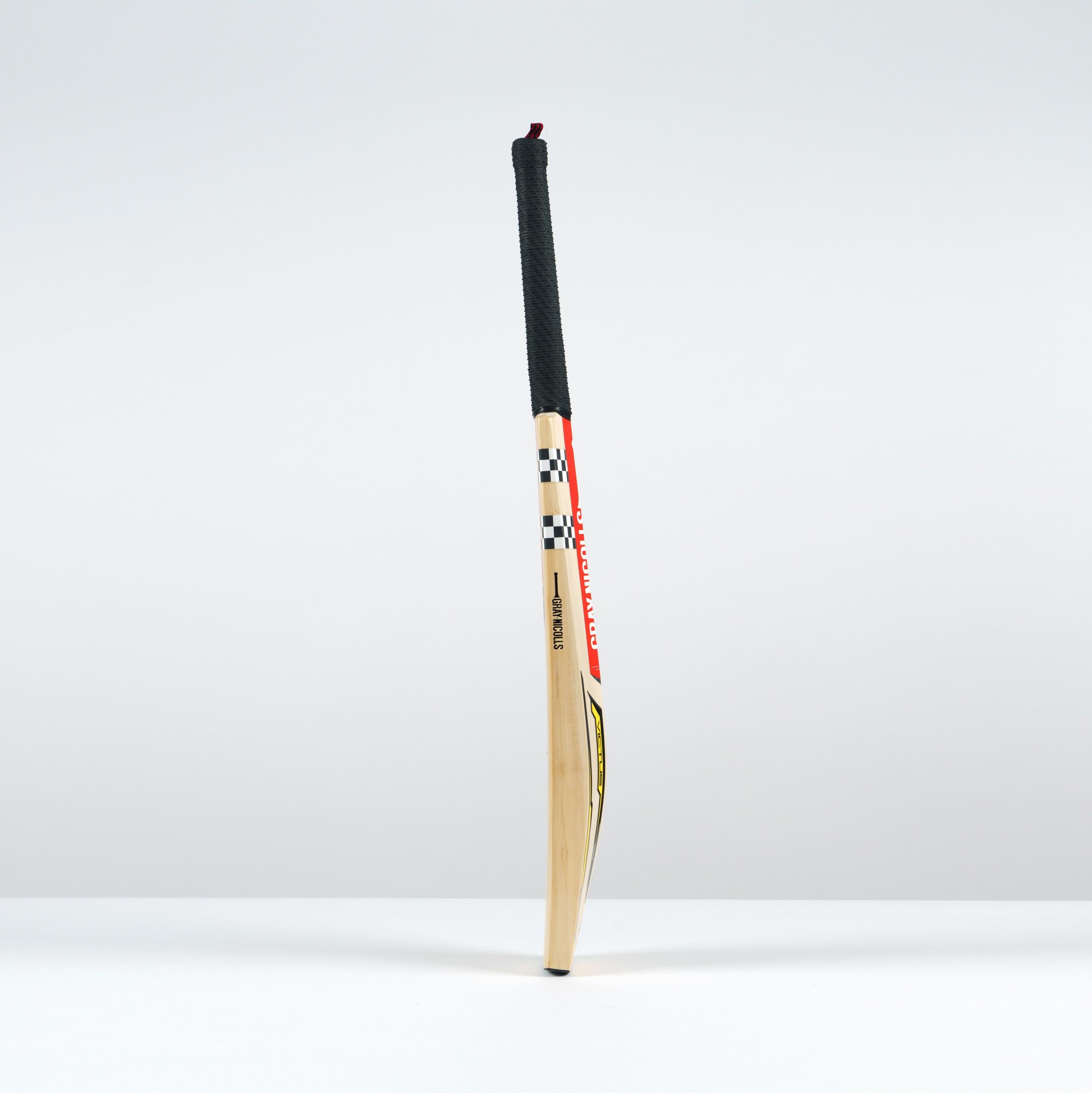 Victus 5 Star Cricket Bat - Junior