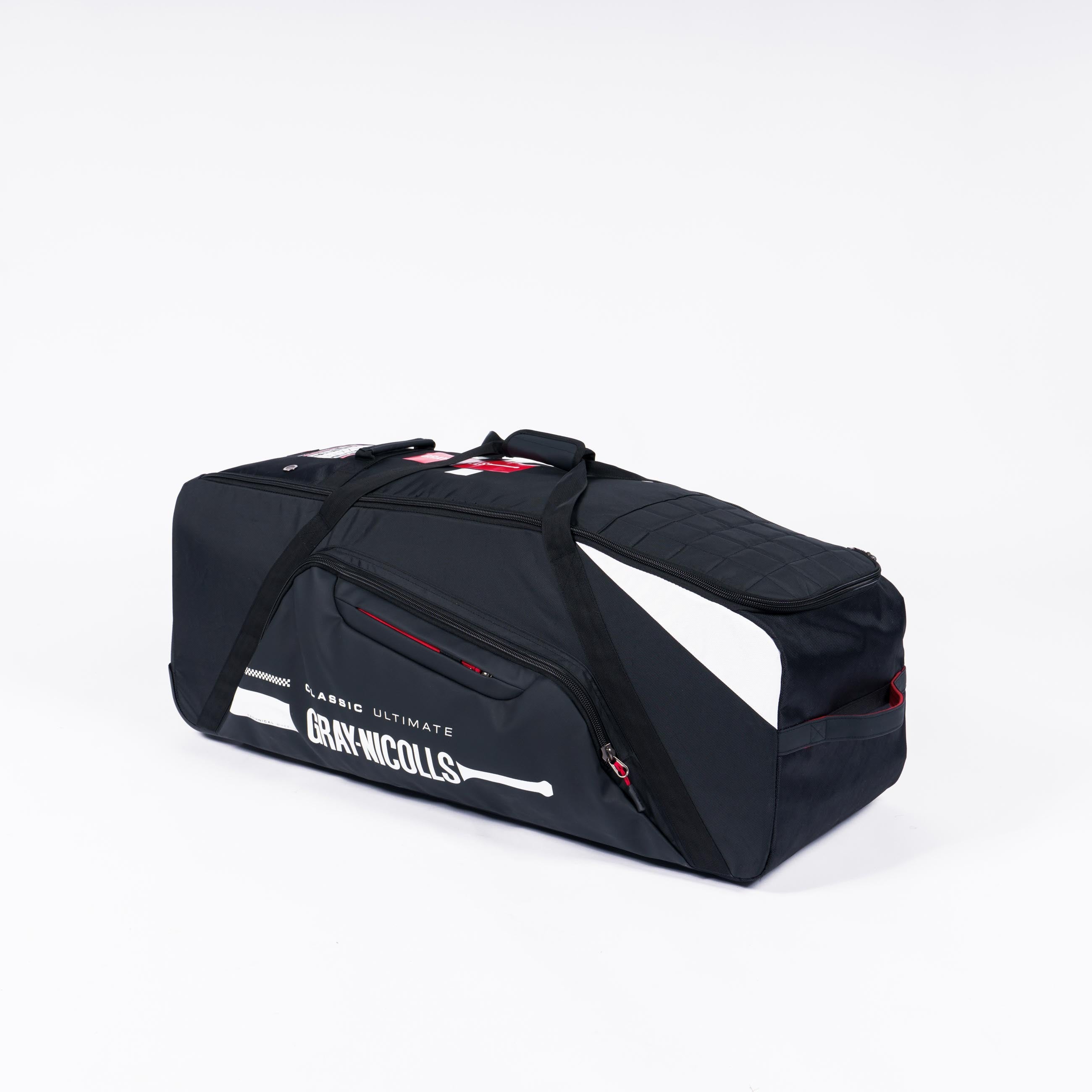 CHAD25Bags_Holdalls Classic Ultimate Wheelie, Front Flat