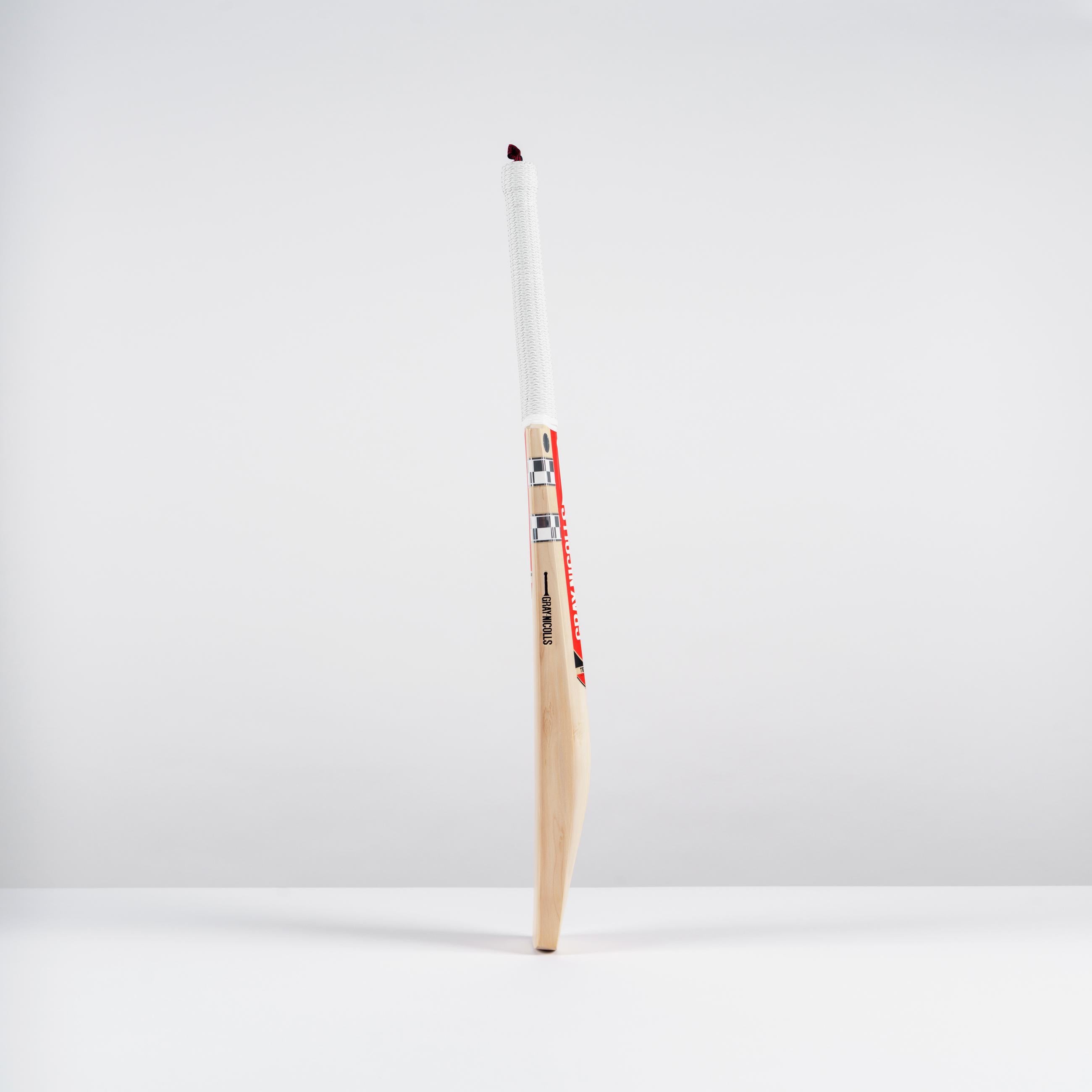 Test Classic Cricket Bat