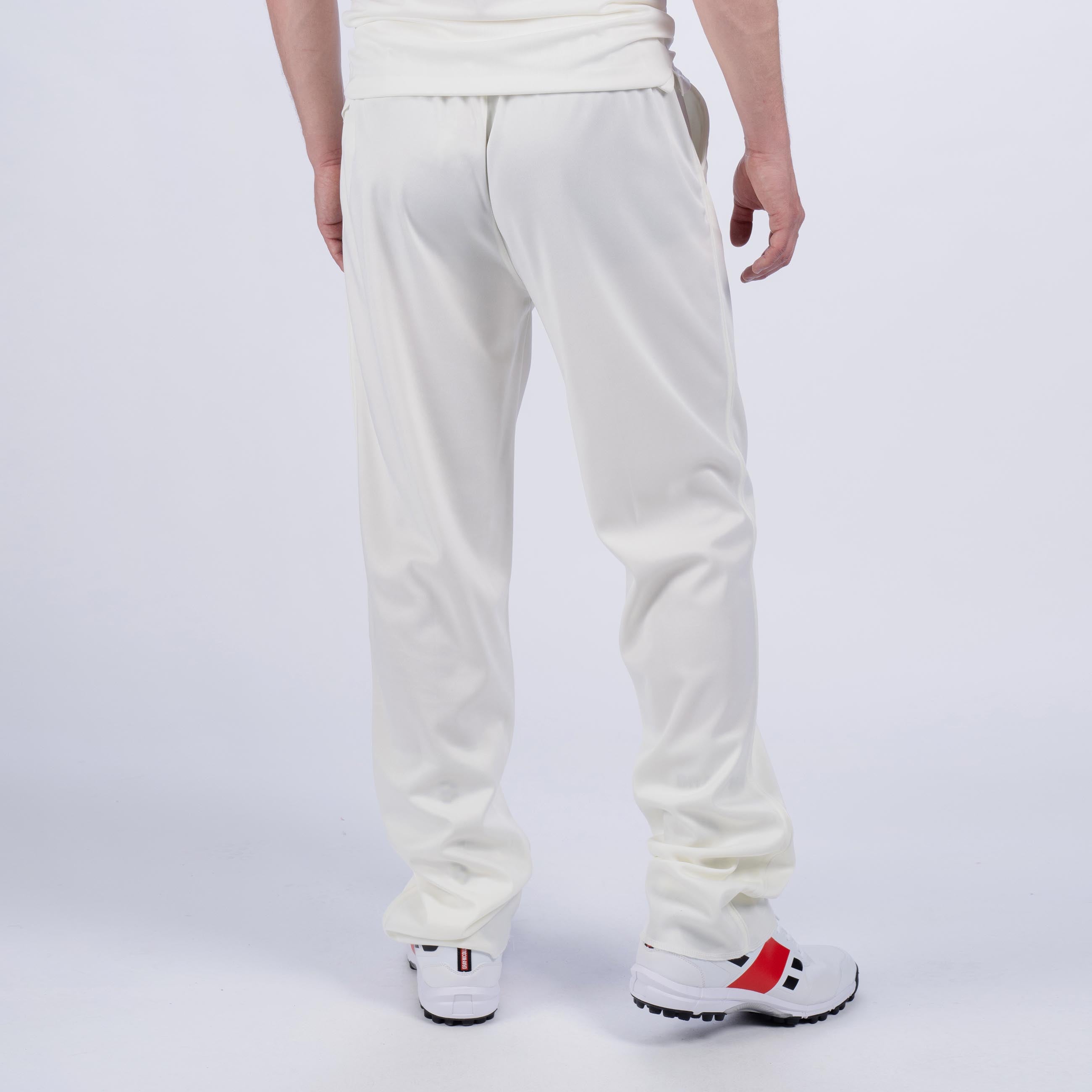 Hyve Sports White Cricket Whites Track Pant at Rs 350/piece in  Thiruvananthapuram | ID: 21342719288